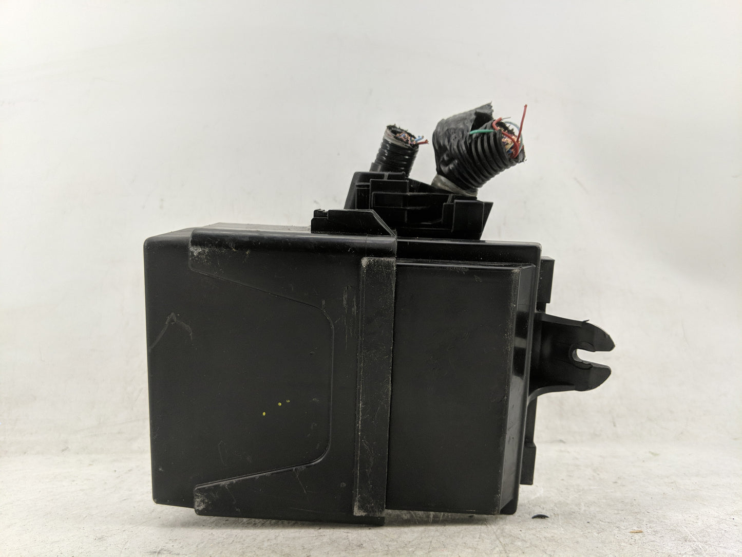 2020-2022 Nissan Versa Fusebox Fuse Box Panel Relay Module Fits Fits 2020 2021 2022 OEM Used Auto Parts - Oemusedautoparts1.