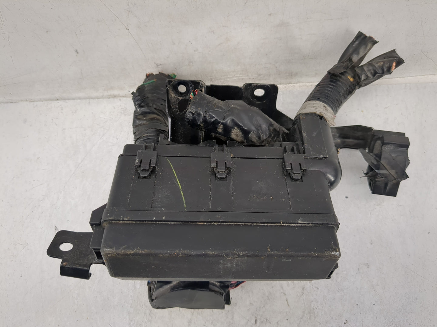 2020-2022 Nissan Versa Fusebox Fuse Box Panel Relay Module Fits Fits 2020 2021 2022 OEM Used Auto Parts - Oemusedautoparts1.