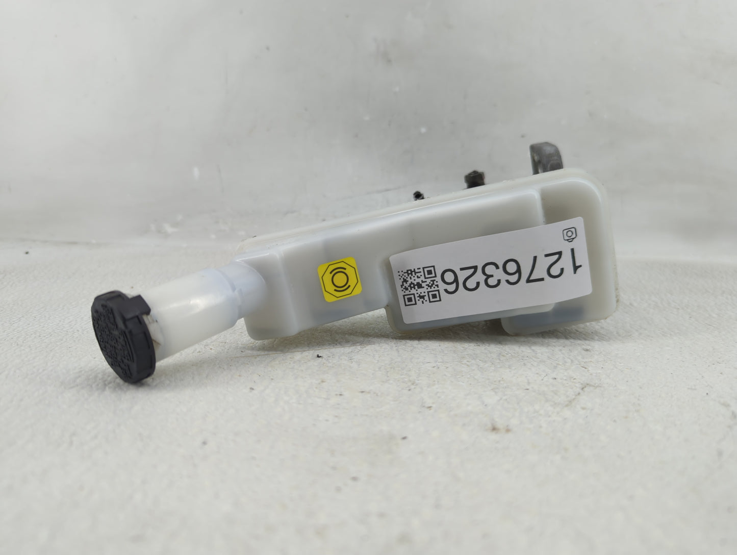 2020-2022 Nissan Versa Brake Master Cylinder - Oemusedautoparts1.com