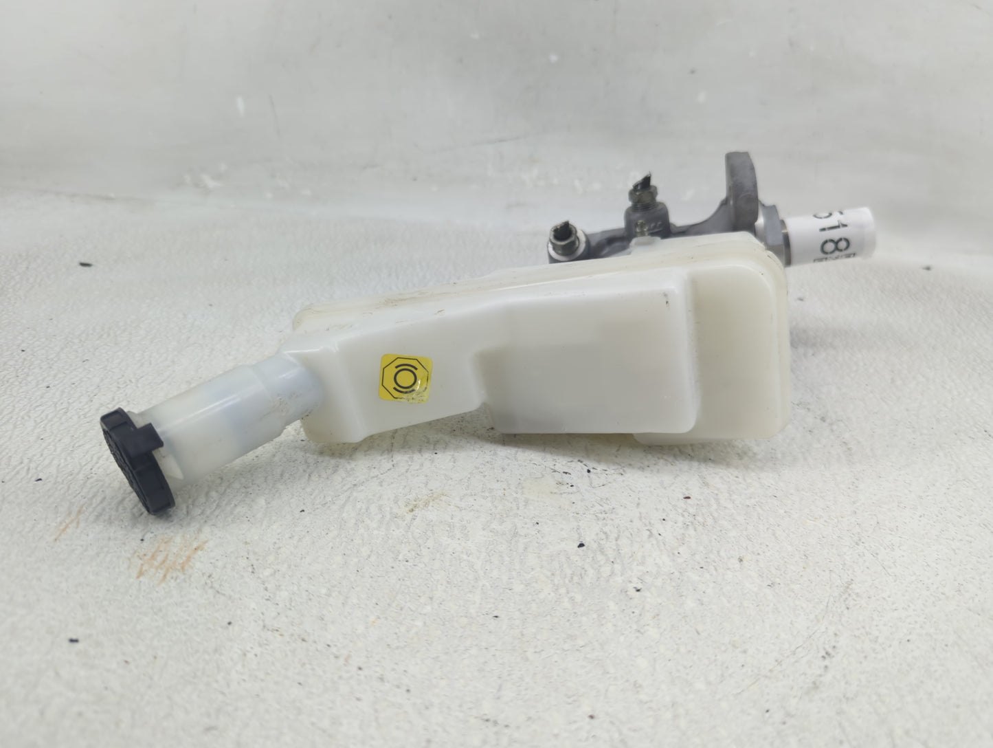 2020-2022 Nissan Versa Brake Master Cylinder 1290518 - Oemusedautoparts1.com