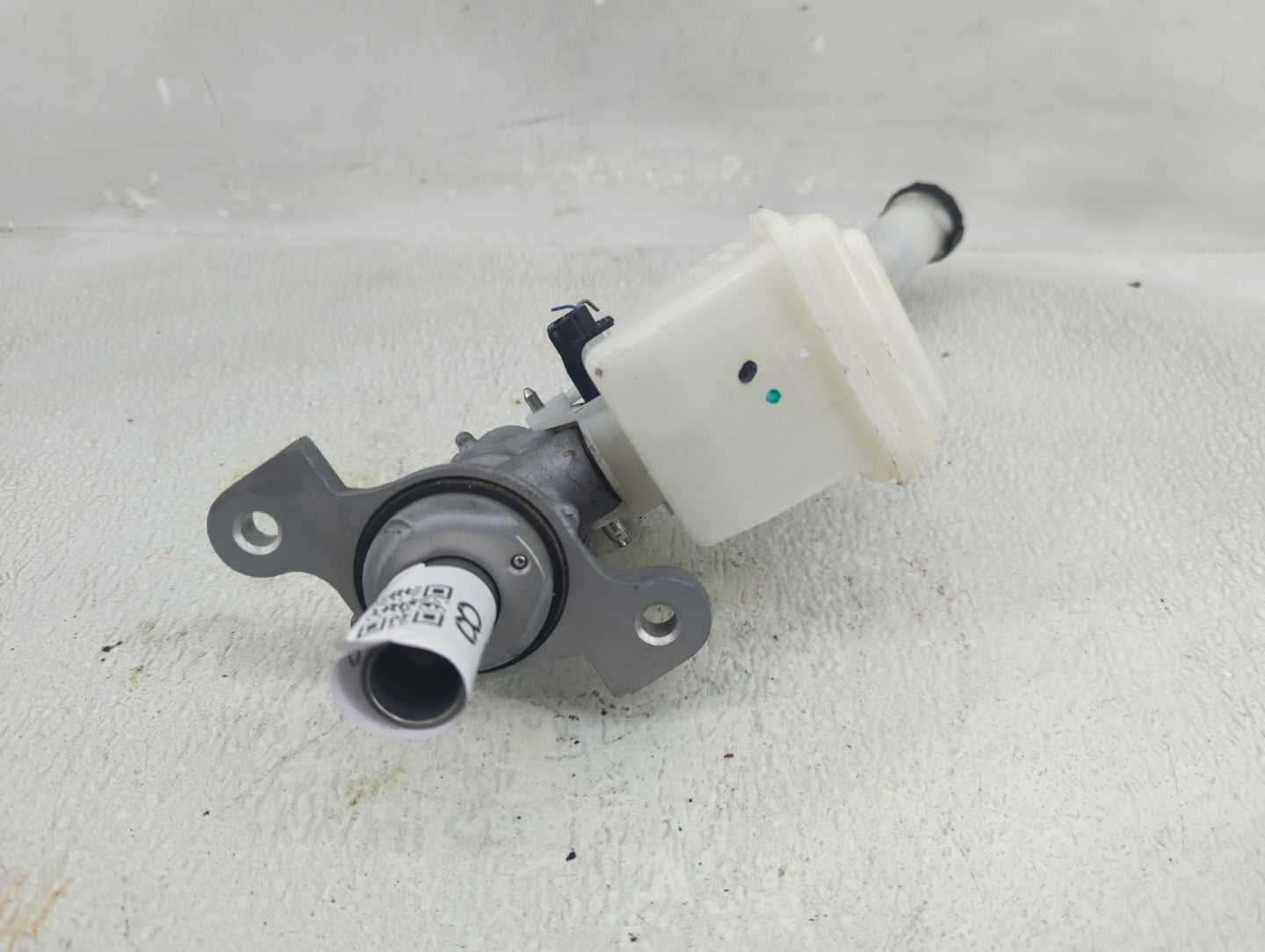 2020-2022 Nissan Versa Brake Master Cylinder 1290518 - Oemusedautoparts1.com