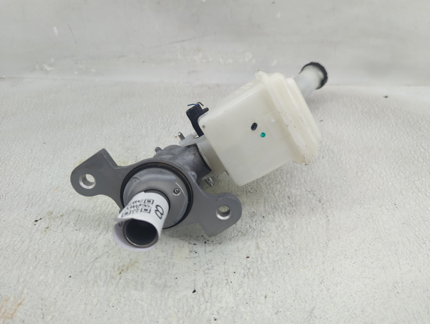 2020-2022 Nissan Versa Brake Master Cylinder 1290518 - Oemusedautoparts1.com