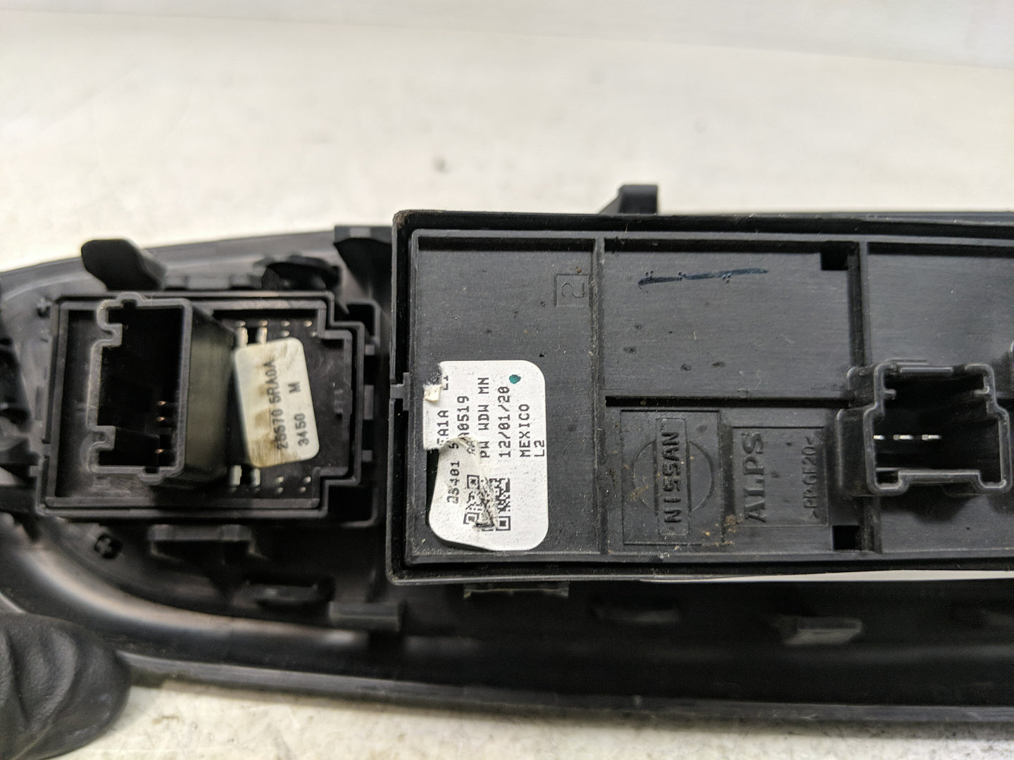 2020-2022 Nissan Versa Master Power Window Switch Replacement Driver Side Left P/N:25401 5EA1A Fits Fits 2020 2021 2022 OEM 