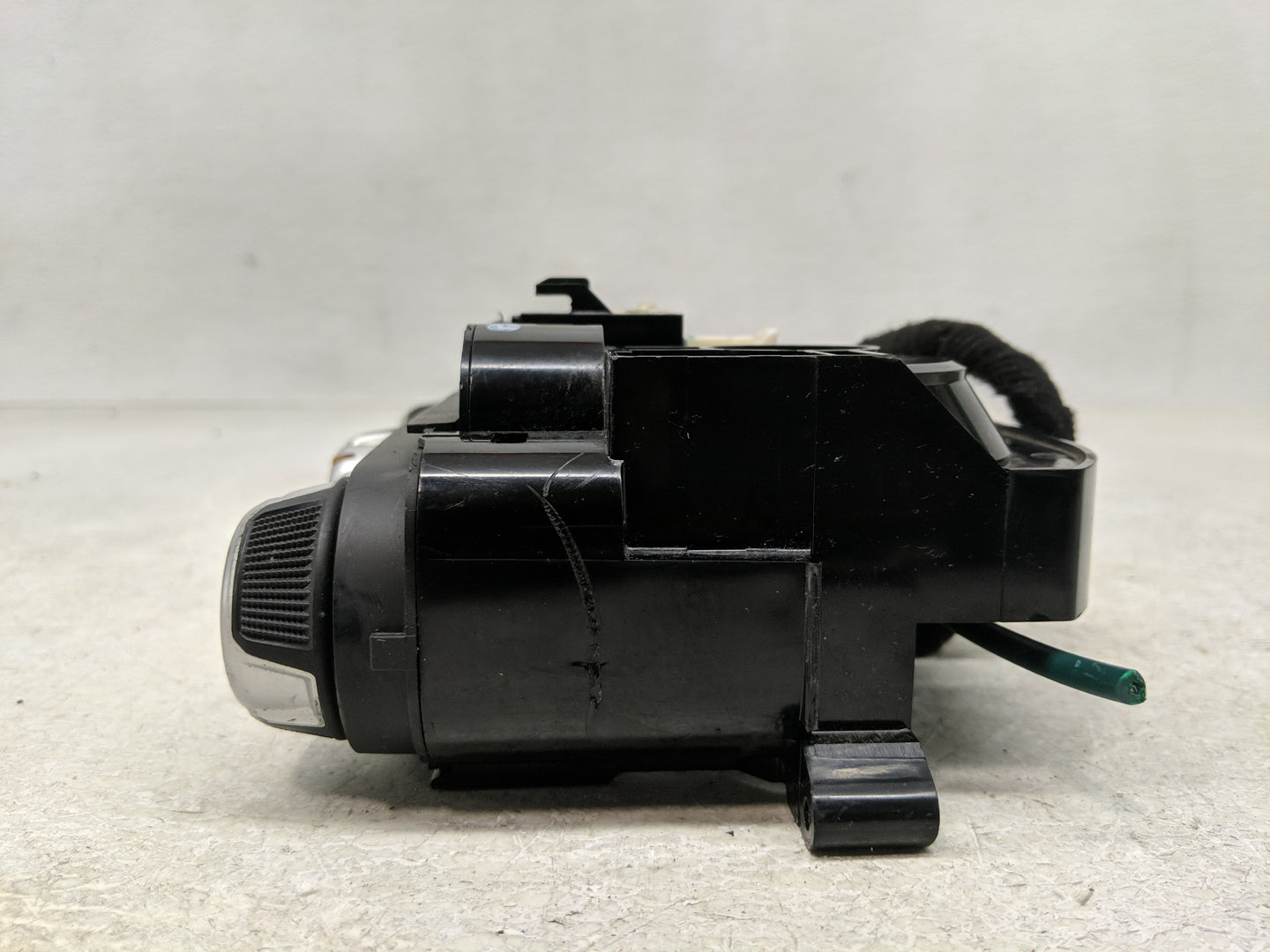 2021 Nissan Versa Climate Control Module Temperature AC/Heater Replacement P/N:T92529A Fits OEM Used Auto Parts - Oemusedaut