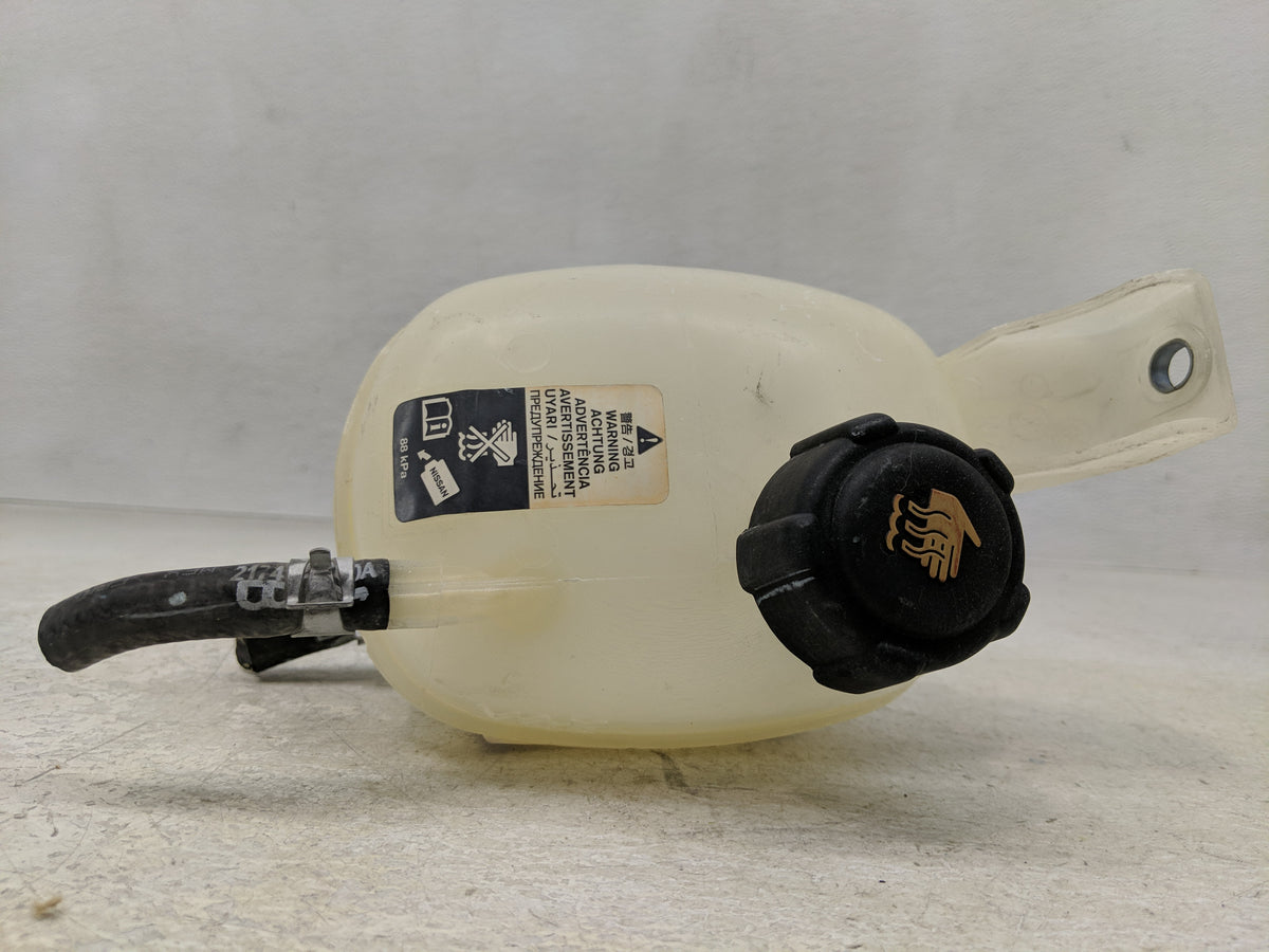 2020-2022 Nissan Versa Radiator Coolant Overflow Expansion Tank Bottle 1313091 - Oemusedautoparts1.com
