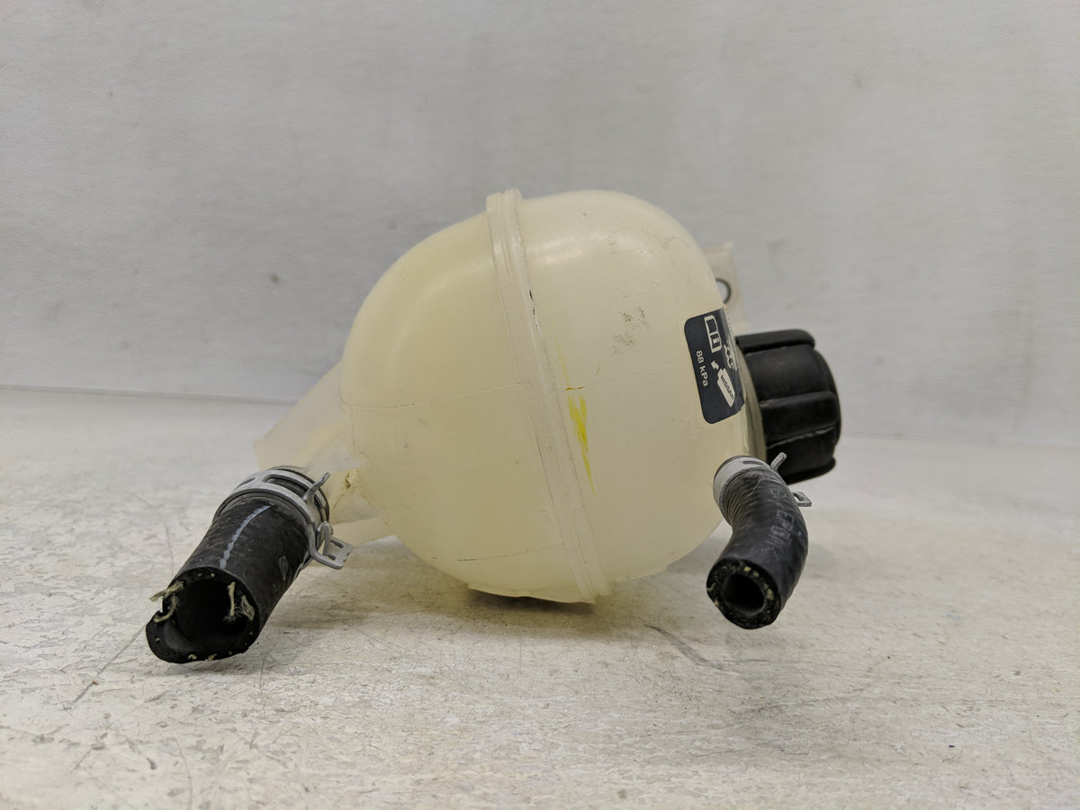 2020-2022 Nissan Versa Radiator Coolant Overflow Expansion Tank Bottle 1313091 - Oemusedautoparts1.com