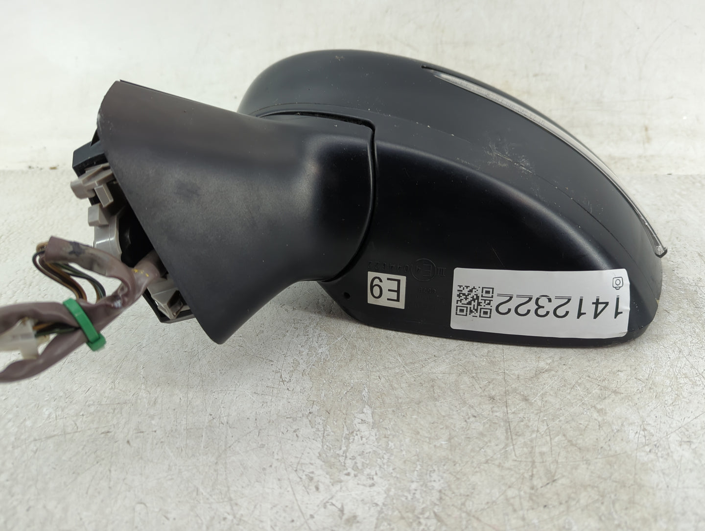 2020-2022 Nissan Versa Driver Side View Mirror - Left Door Mirror OEM Used - Oemusedautoparts1.com