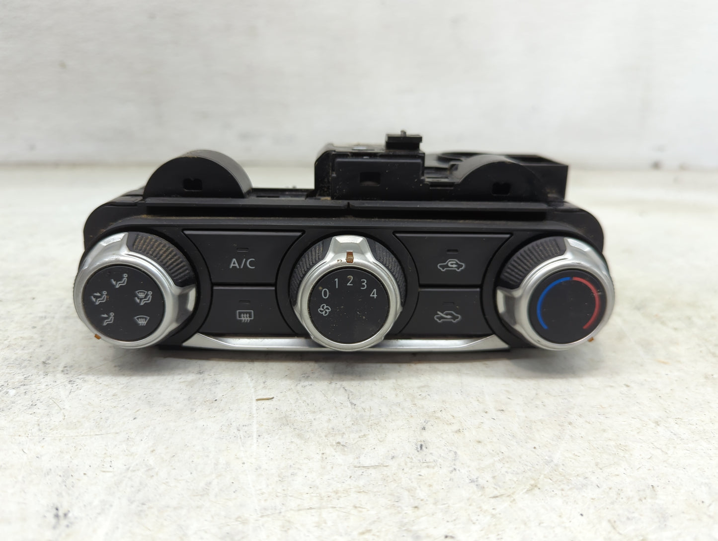 2021 Nissan Versa Climate Control Module Temperature AC/Heater Replacement P/N:T19822C B Fits OEM Used Auto Parts - Oemuseda