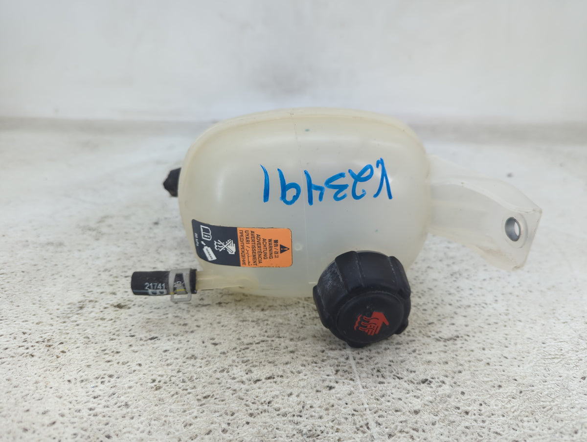2020-2022 Nissan Versa Radiator Coolant Overflow Expansion Tank Bottle 1431928 - Oemusedautoparts1.com