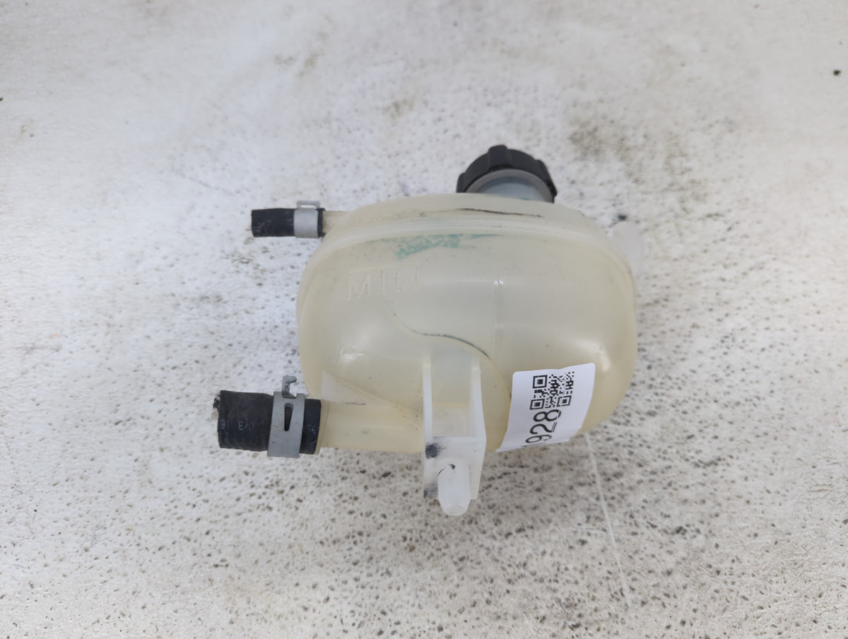 2020-2022 Nissan Versa Radiator Coolant Overflow Expansion Tank Bottle 1431928 - Oemusedautoparts1.com