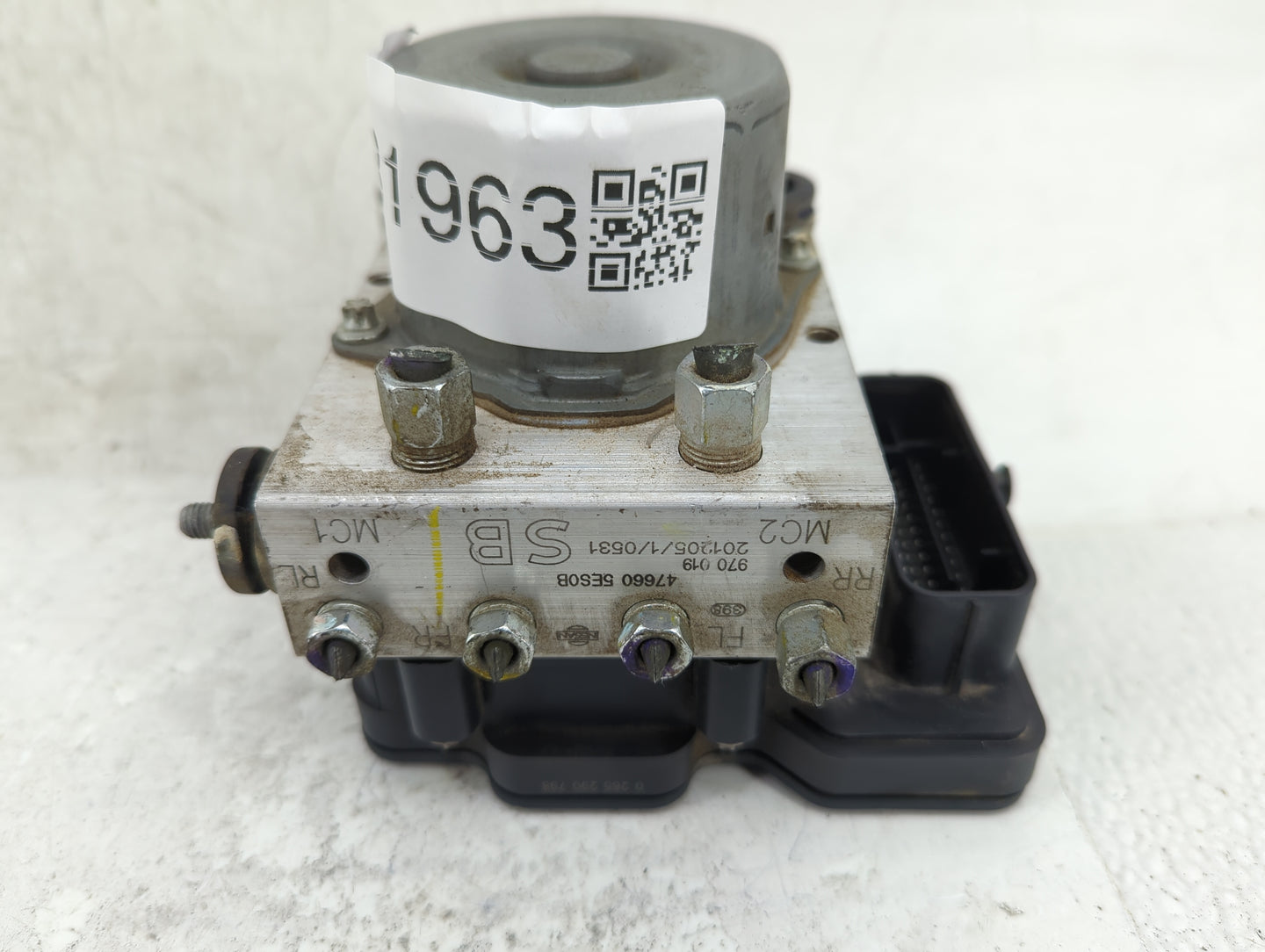 2020-2022 Nissan Versa ABS Pump Control Module Replacement P/N:47660 5ES0B 2265106527, 0265956610 Fits Fits 2020 2021 2022 O