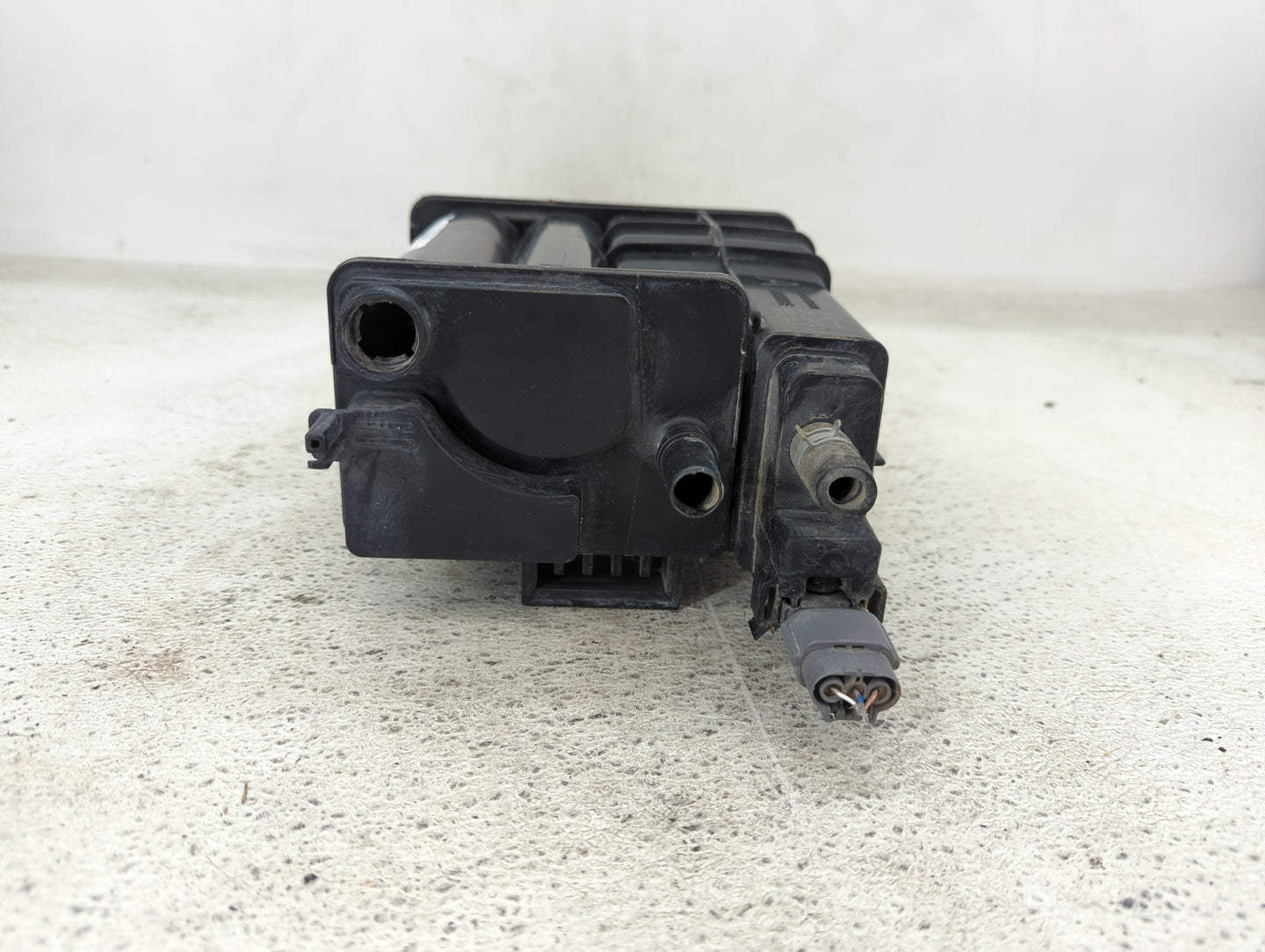 2021 Nissan Versa Fuel Vapor Charcoal Canister 1432096 - Oemusedautoparts1.com