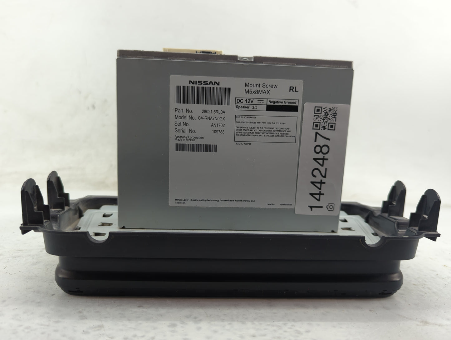 2020-2021 Nissan Versa Radio AM FM Cd Player Receiver Replacement P/N:28021 5RL0A CV-RNA7N0GX, ACJ932AN1701 Fits Fits 2020 2