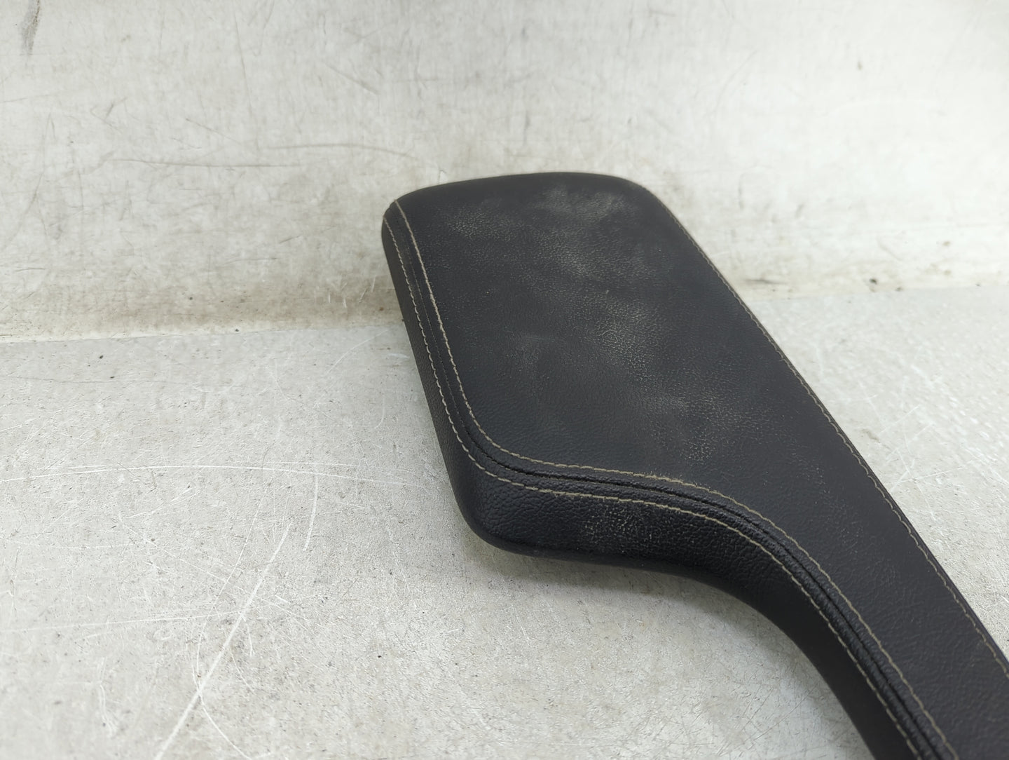 2021 Nissan Versa Center Console Armrest Cover Lid Fits OEM Used Auto Parts - Oemusedautoparts1.com