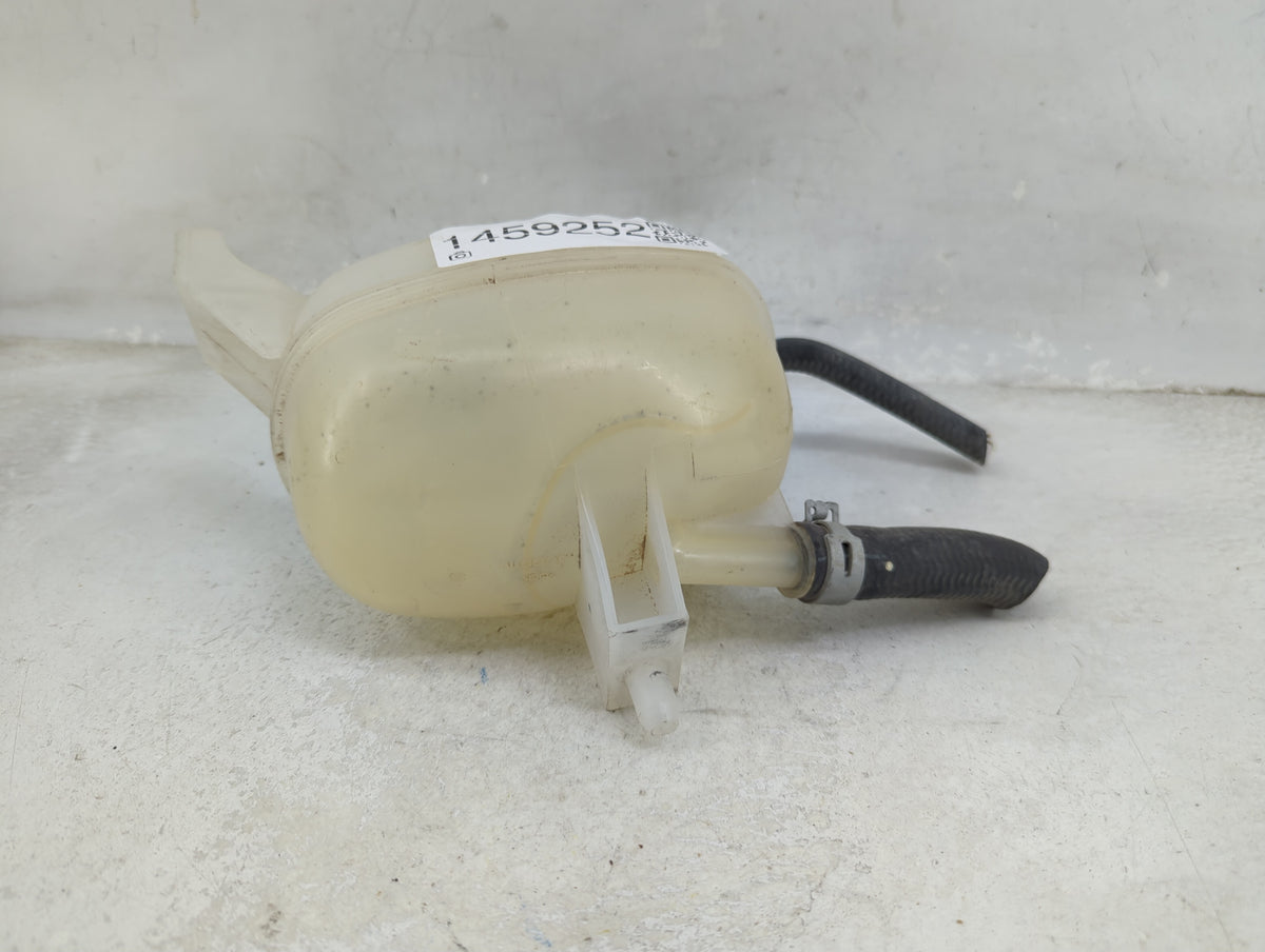 2020-2022 Nissan Versa Radiator Coolant Overflow Expansion Tank Bottle 1459252 - Oemusedautoparts1.com