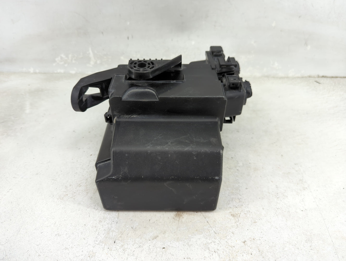 2020-2022 Nissan Versa Fusebox Fuse Box Panel Relay Module Fits Fits 2020 2021 2022 OEM Used Auto Parts - Oemusedautoparts1.
