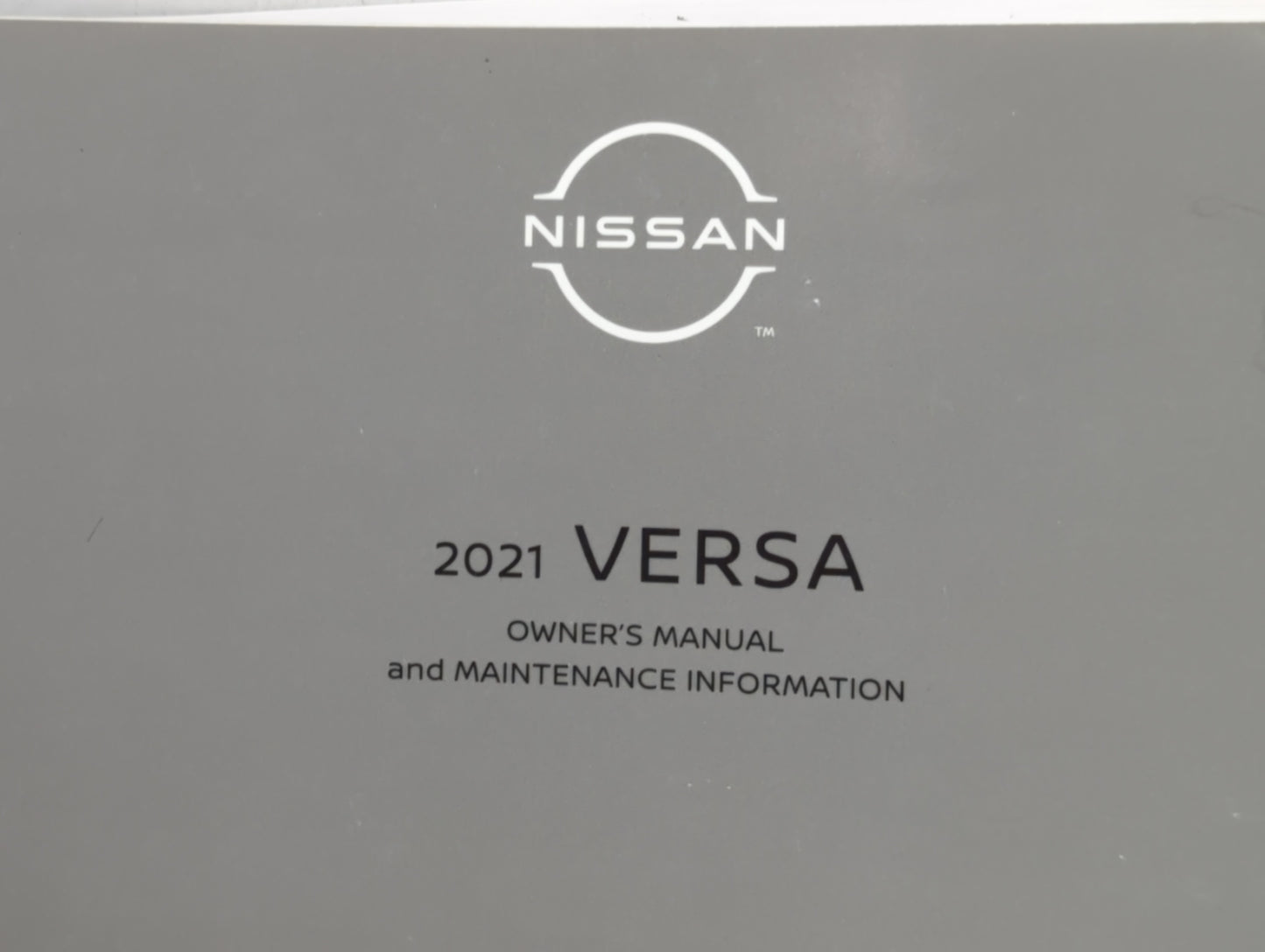2021 Nissan Versa Owners Manual Book Guide P/N:OM21EM0N18U1 OEM Used Auto Parts - Oemusedautoparts1.com