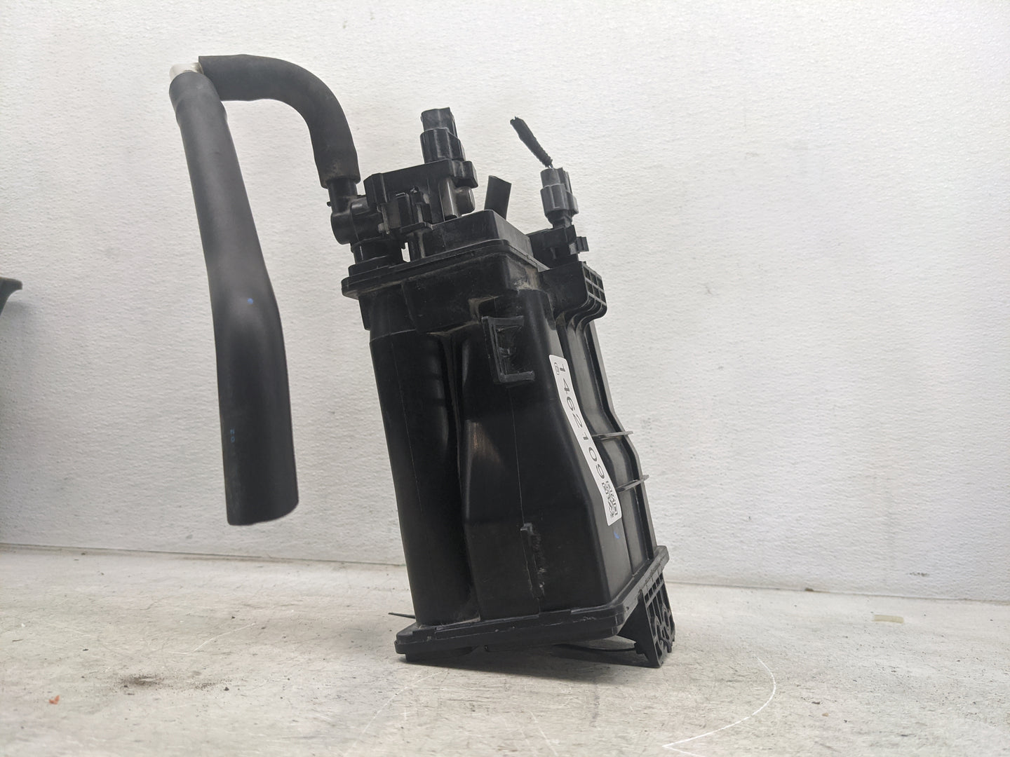 2021 Nissan Versa Fuel Vapor Charcoal Canister 1462109 - Oemusedautoparts1.com