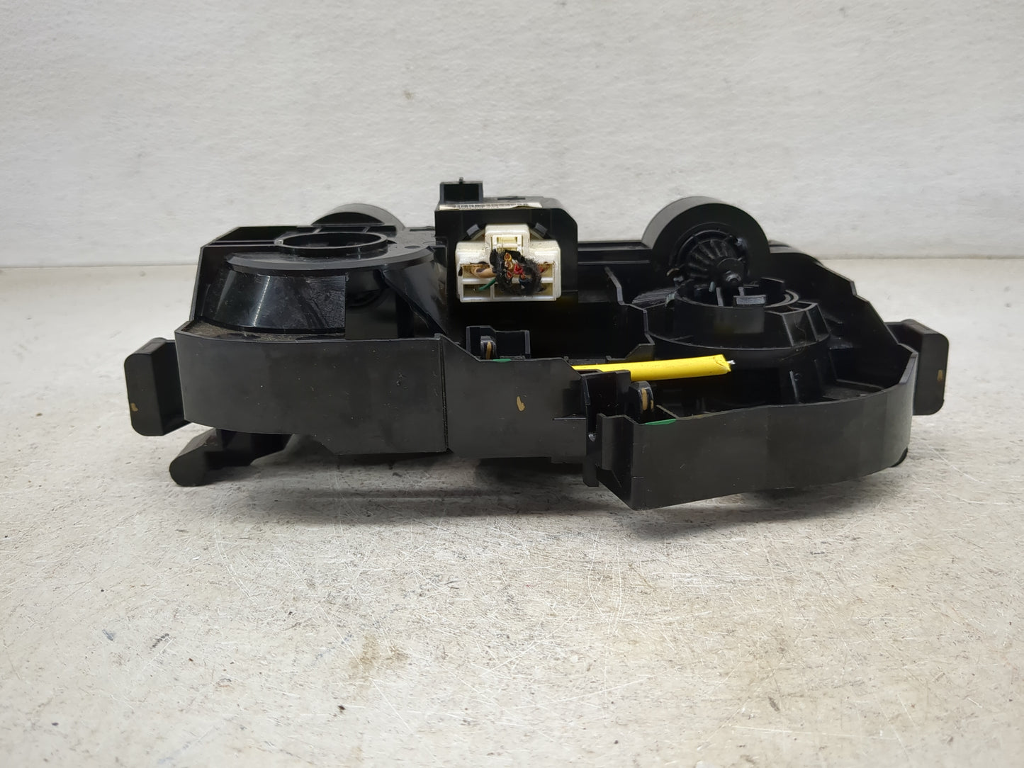 2021 Nissan Versa Climate Control Module Temperature AC/Heater Replacement P/N:T19822C B Fits OEM Used Auto Parts - Oemuseda
