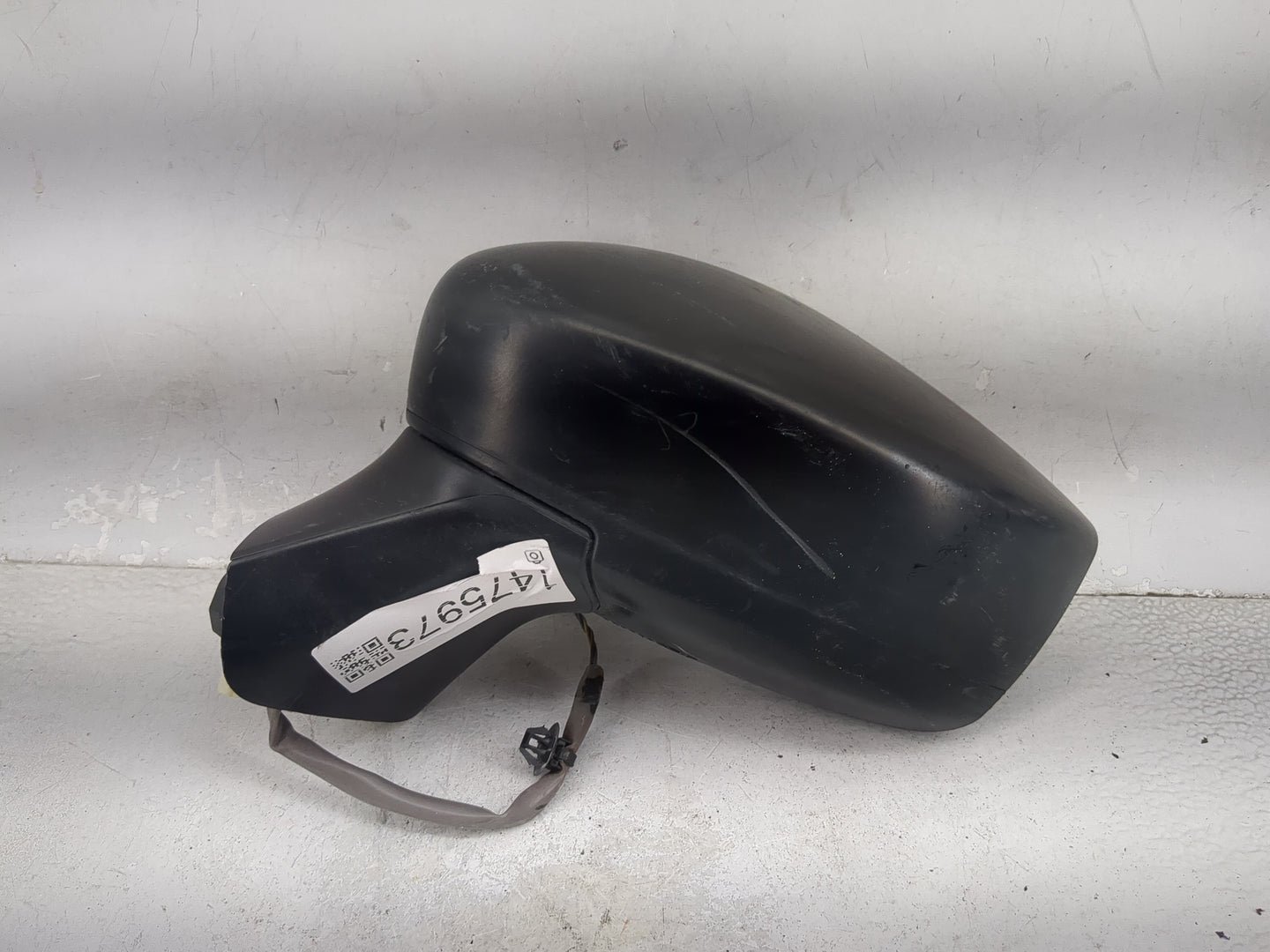 2021 Nissan Versa Driver Side View Mirror - Left Door Mirror OEM Used - Oemusedautoparts1.com