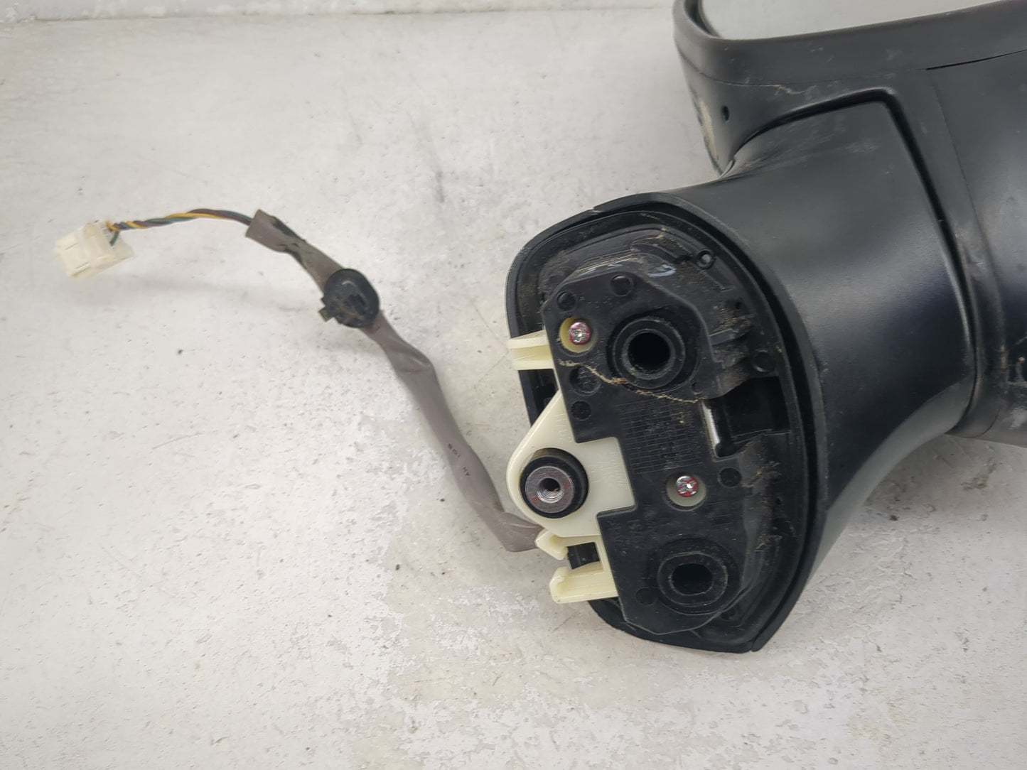 2021 Nissan Versa Driver Side View Mirror - Left Door Mirror OEM Used - Oemusedautoparts1.com