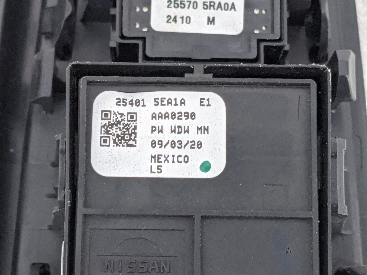 2020-2022 Nissan Versa Master Power Window Switch Replacement Driver Side Left P/N:25401 5EA1A 25570 5RA0A Fits OEM Used Aut