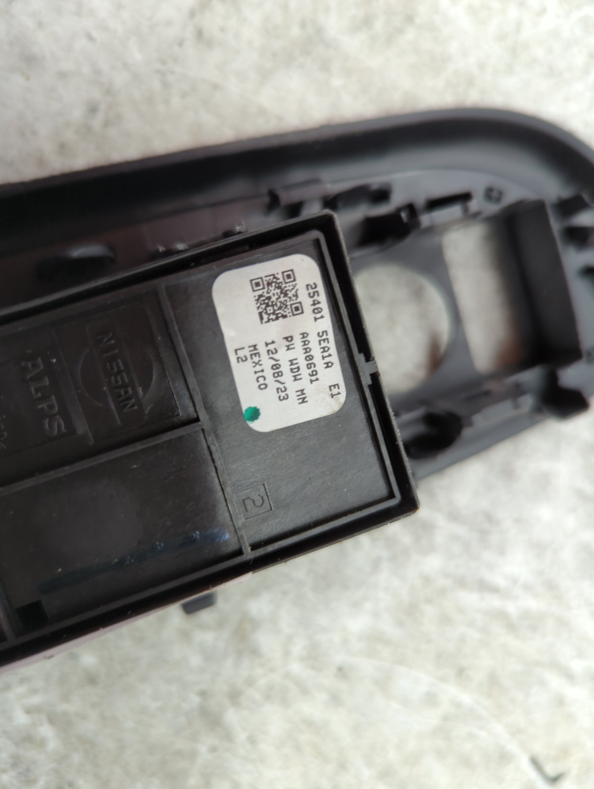 2020-2022 Nissan Versa Master Power Window Switch Replacement Driver Side Left P/N:25401 5EA1A AAA0691 Fits Fits 2020 2021 2
