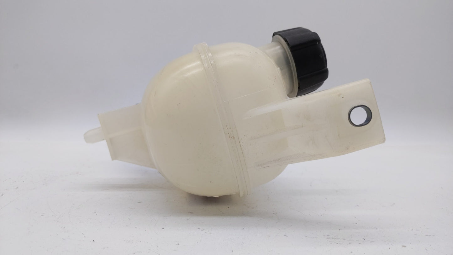 Nissan Versa Radiator Coolant Overflow Expansion Tank Bottle - Oemusedautoparts1.com