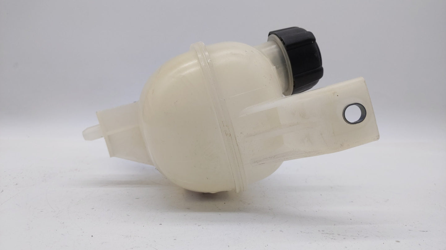 2020-2022 Nissan Versa Radiator Coolant Overflow Expansion Tank Bottle 304059 - Oemusedautoparts1.com