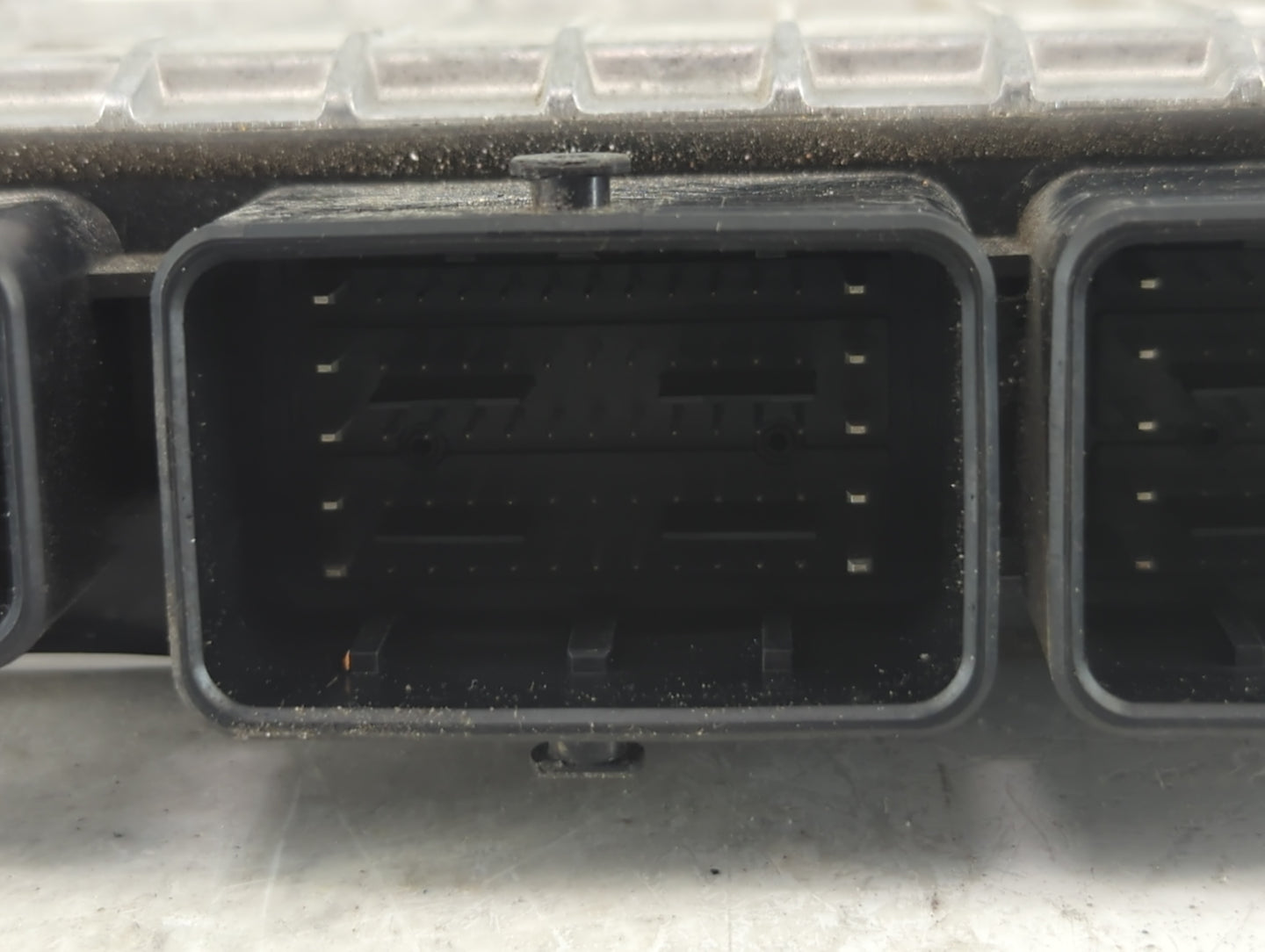 2020-2022 Nissan Versa PCM Engine Control Computer ECU ECM PCU OEM P/N:NEC983-050 Fits Fits 2020 2021 2022 OEM Used Auto Par