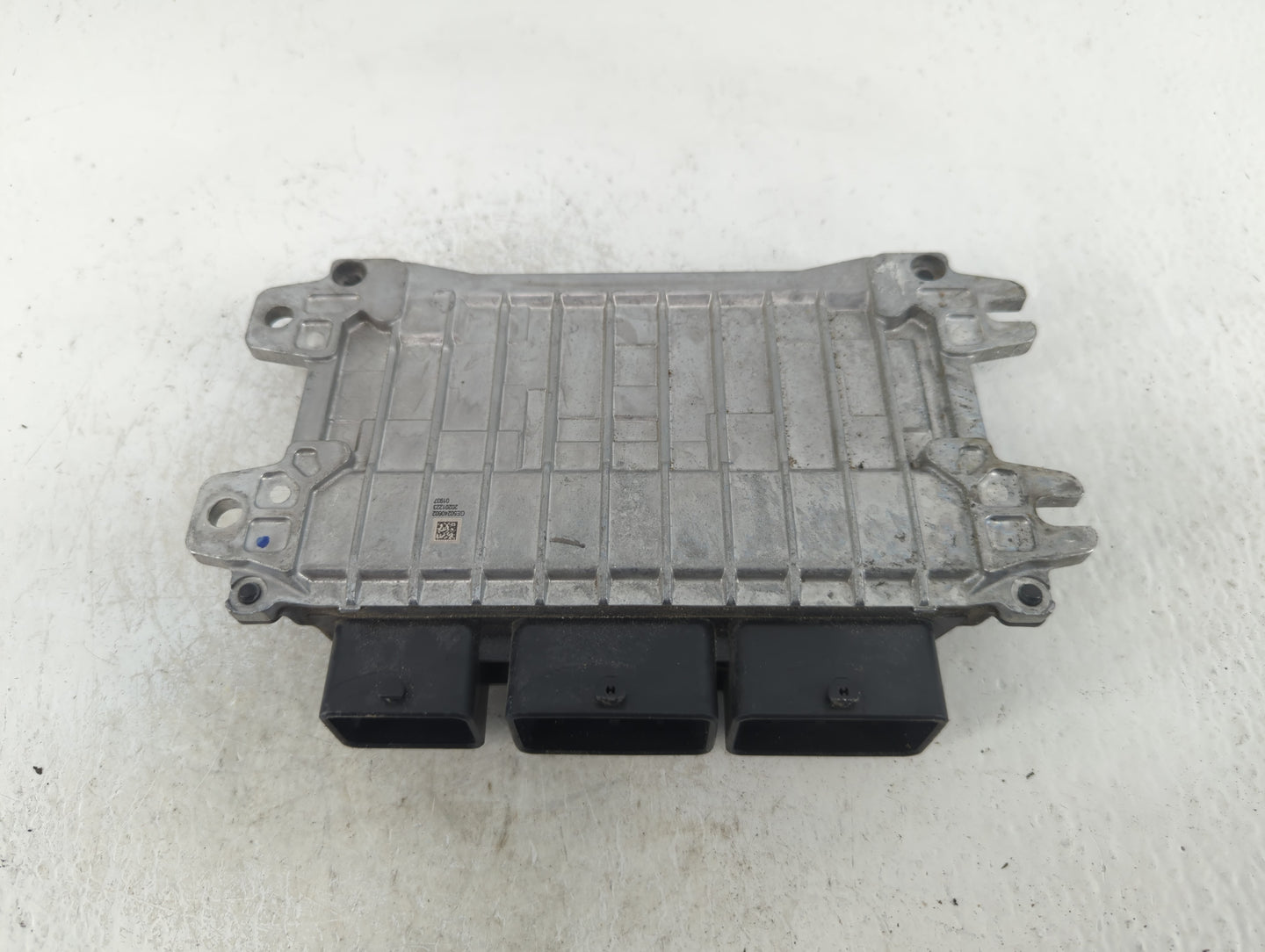 2020-2022 Nissan Versa PCM Engine Control Computer ECU ECM PCU OEM P/N:NEC983-050 Fits Fits 2020 2021 2022 OEM Used Auto Par