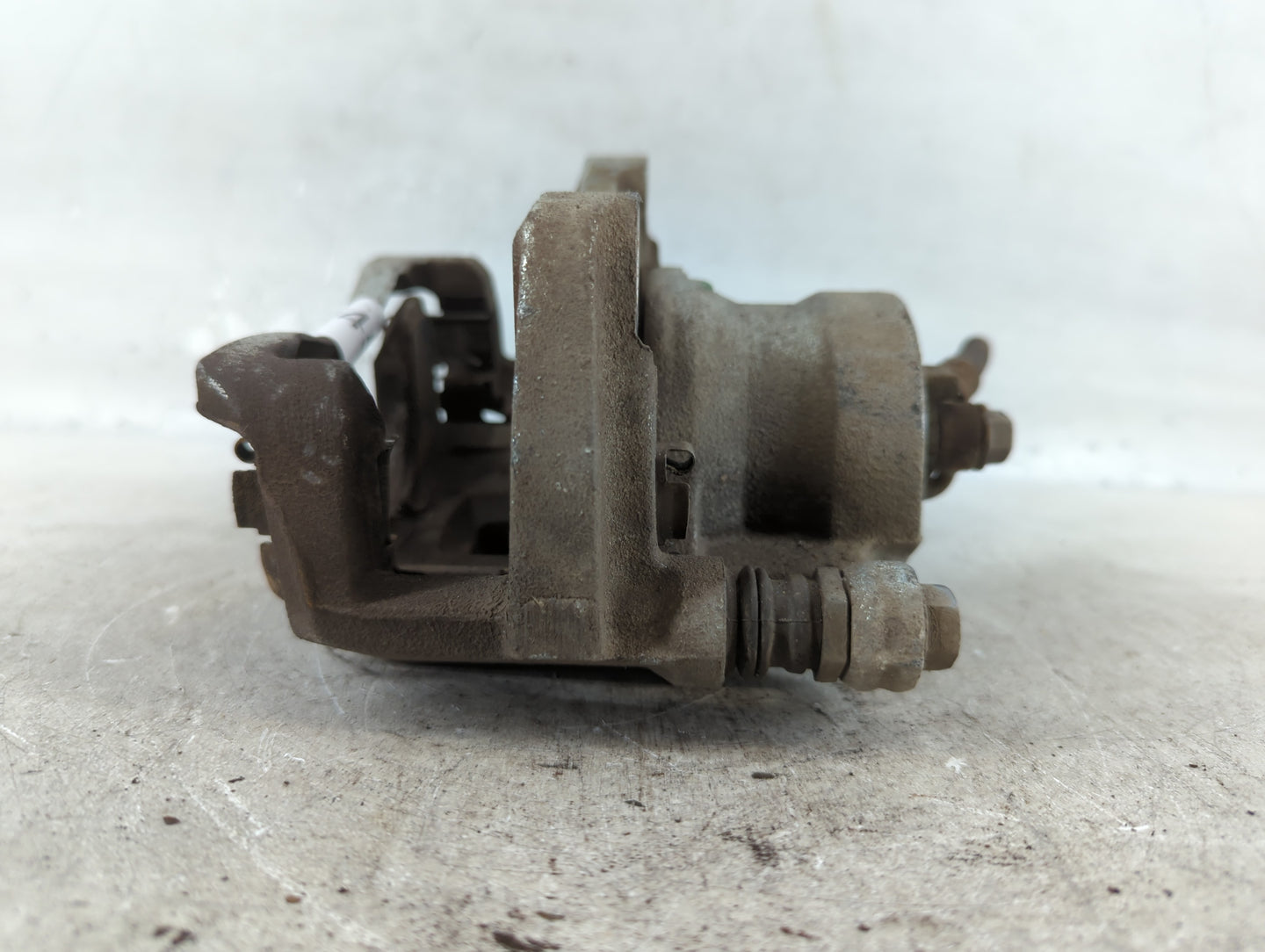 2020-2022 Nissan Versa Front Driver Left Brake Caliper - Oemusedautoparts1.com