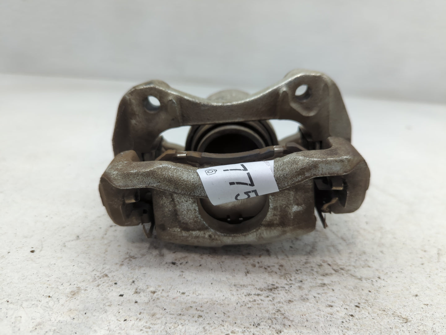 2020-2022 Nissan Versa Front Passenger Right Brake Caliper - Oemusedautoparts1.com