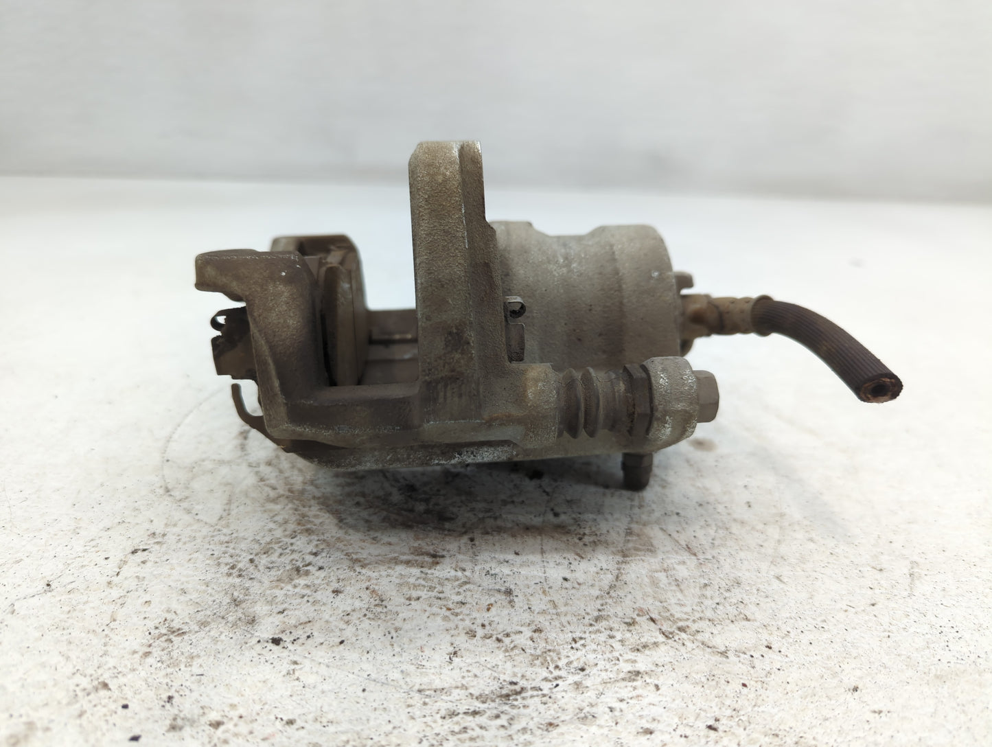 2020-2022 Nissan Versa Front Passenger Right Brake Caliper - Oemusedautoparts1.com