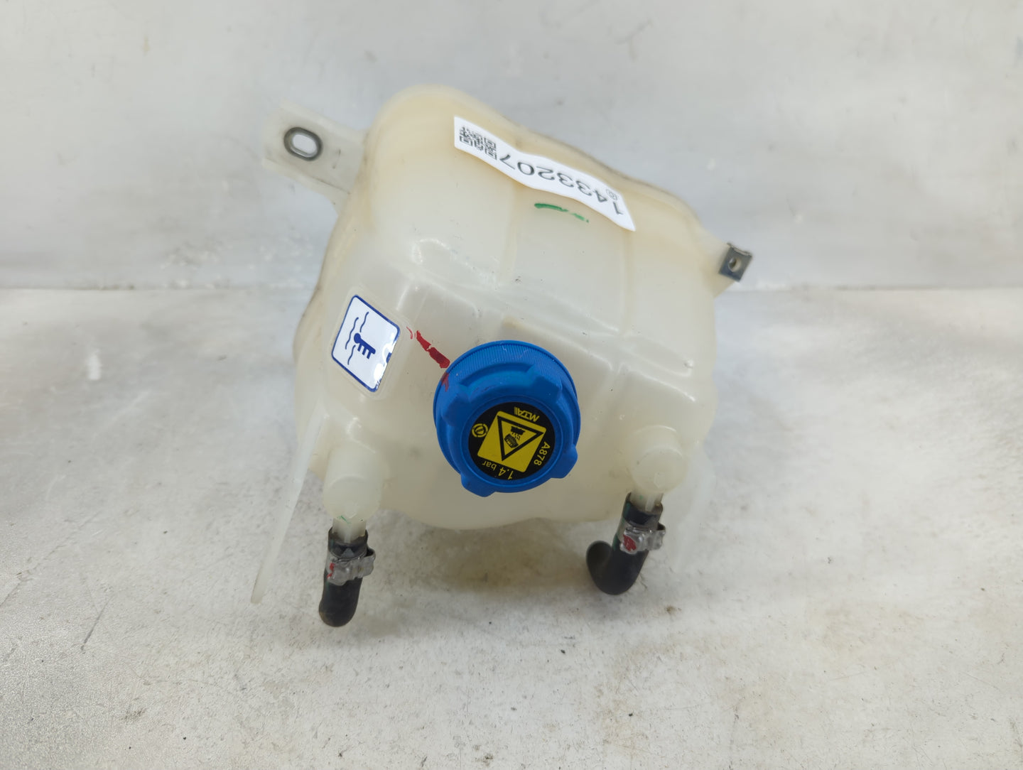 Promaster Pro15 Radiator Coolant Overflow Expansion Tank Bottle - Oemusedautoparts1.com