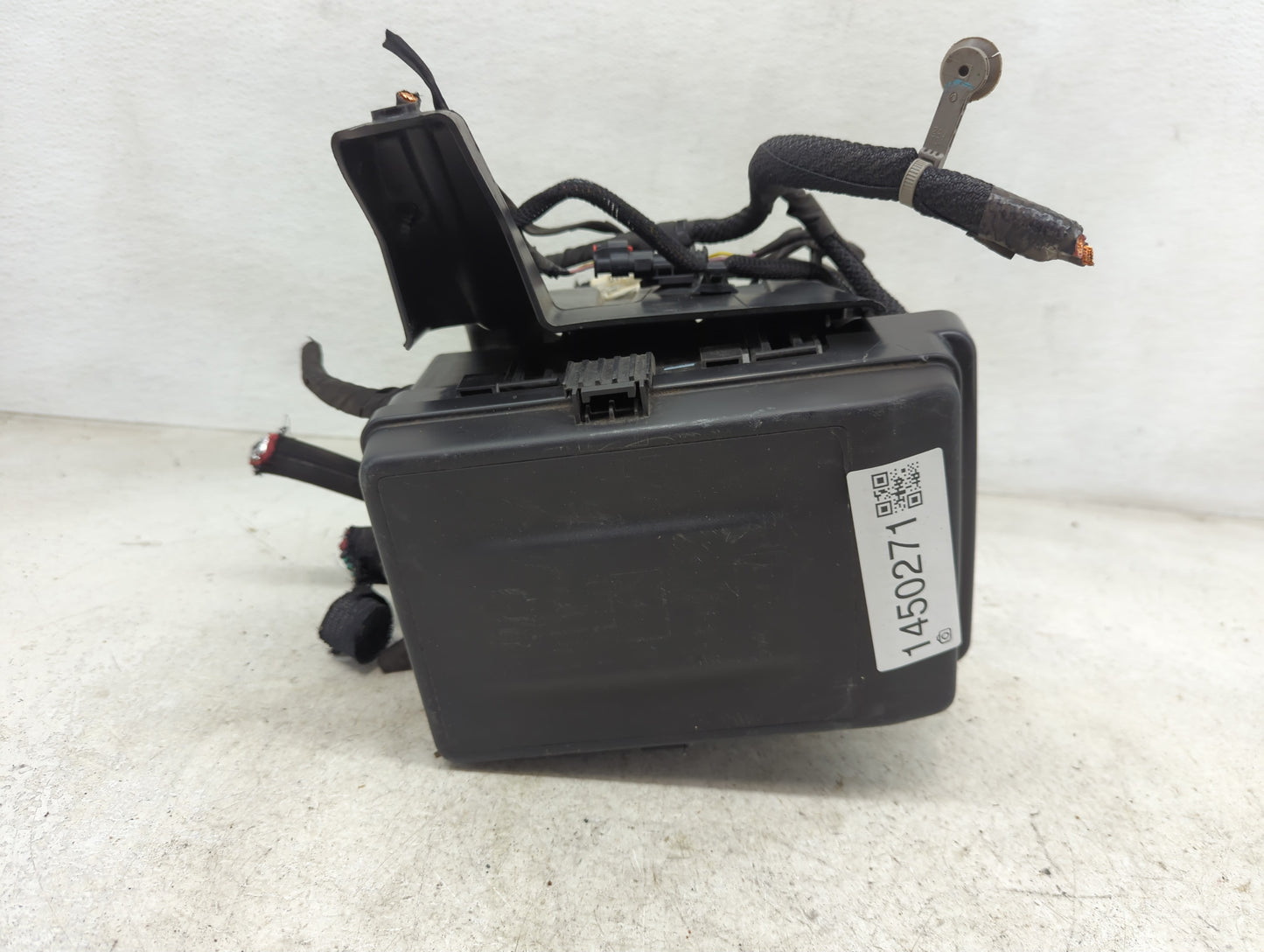 2021 Ram 1500 Fusebox Fuse Box Panel Relay Module P/N:68467637AA T02002221S5822, DPN35344969, 72033-AK Fits OEM Used Auto Pa