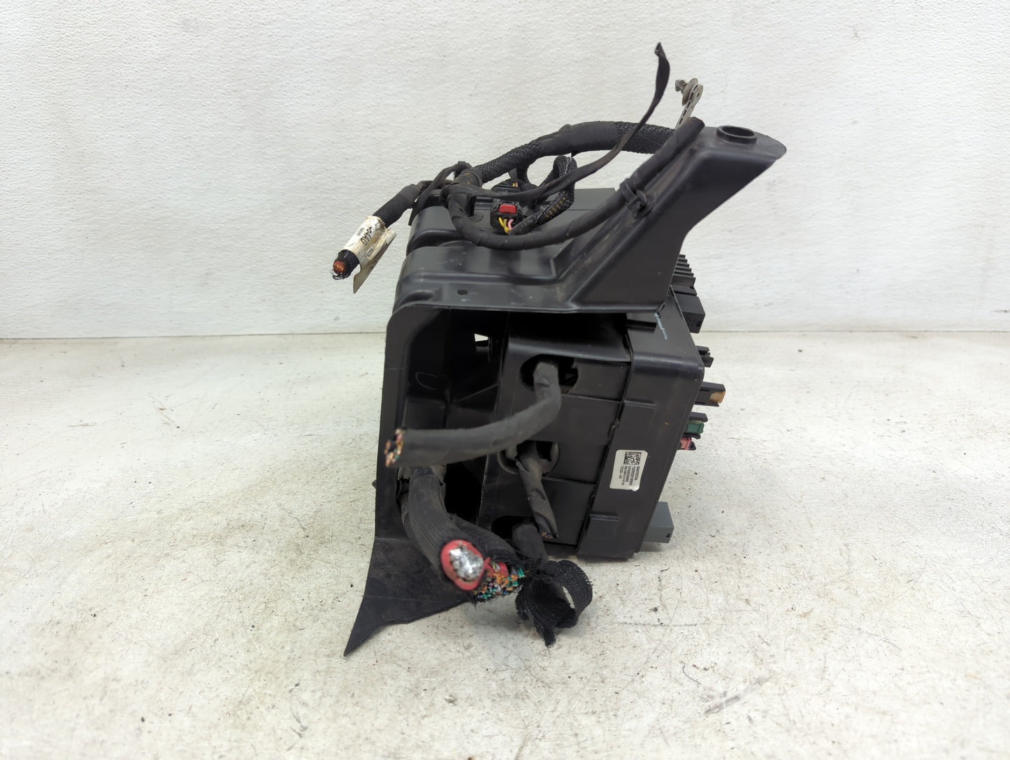 2021 Ram 1500 Fusebox Fuse Box Panel Relay Module P/N:68467637AA T02002221S5822, DPN35344969, 72033-AK Fits OEM Used Auto Pa