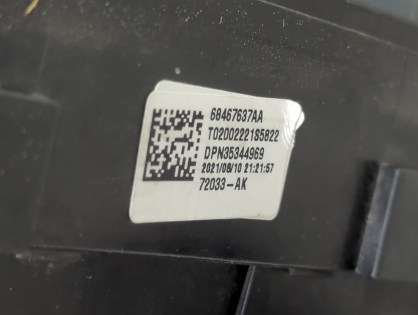 2021 Ram 1500 Fusebox Fuse Box Panel Relay Module P/N:68467637AA T02002221S5822, DPN35344969, 72033-AK Fits OEM Used Auto Pa