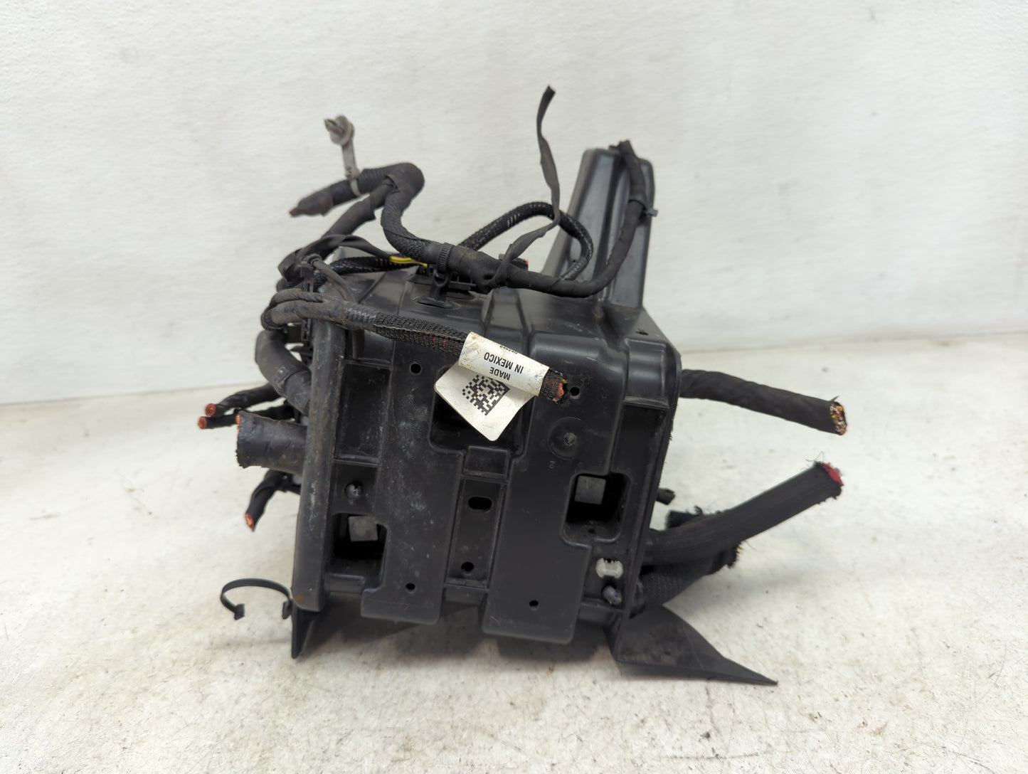 2021 Ram 1500 Fusebox Fuse Box Panel Relay Module P/N:68467637AA T02002221S5822, DPN35344969, 72033-AK Fits OEM Used Auto Pa