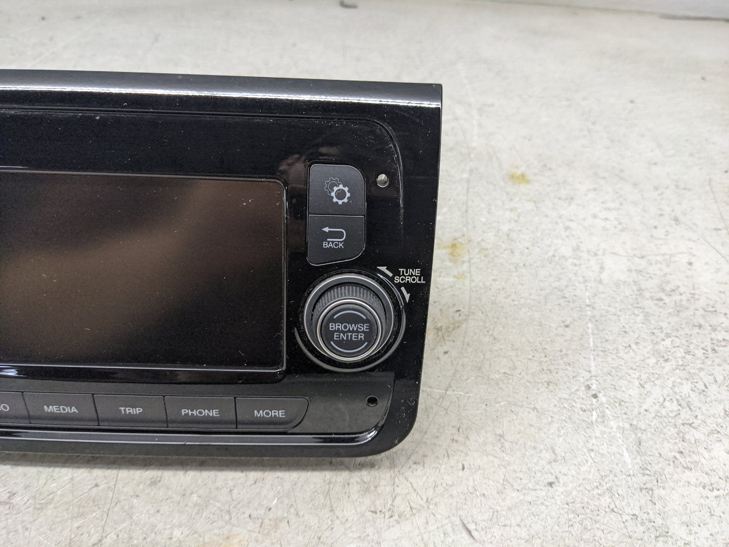 2021 Ram 1500 Radio AM FM Cd Player Receiver Replacement P/N:P6ZH43LXFAE A3C10006300H0067, VP2REFRE8H, TVPQN2991H0067 Fits O