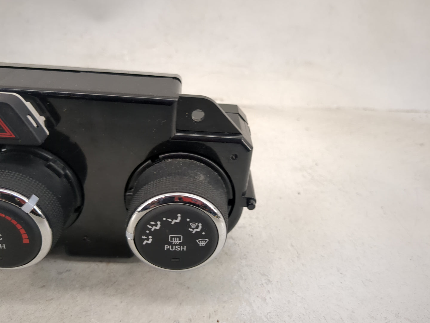 2013-2022 Ram 1500 Climate Control Module Temperature AC/Heater Replacement P/N:P68268190AA Fits OEM Used Auto Parts - Oemus