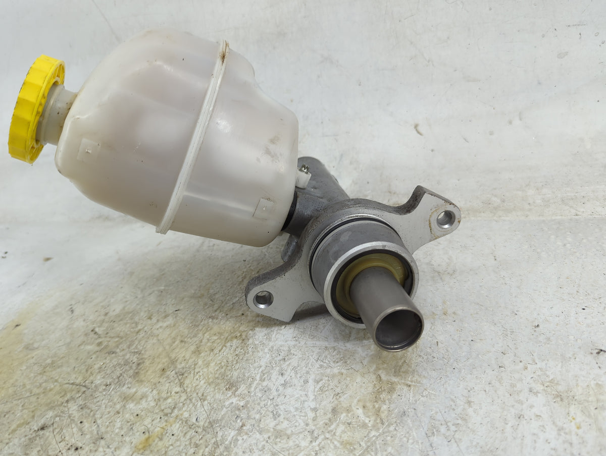 2011-2022 Ram 1500 Brake Master Cylinder 1496728 - Oemusedautoparts1.com