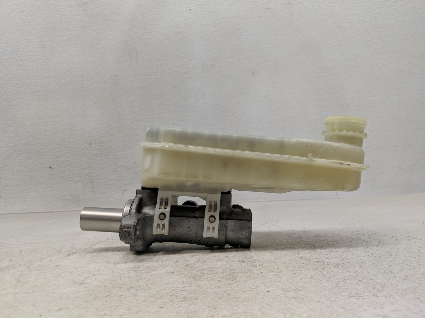 2014-2022 Ram Promaster 1500 Brake Master Cylinder - Oemusedautoparts1.com