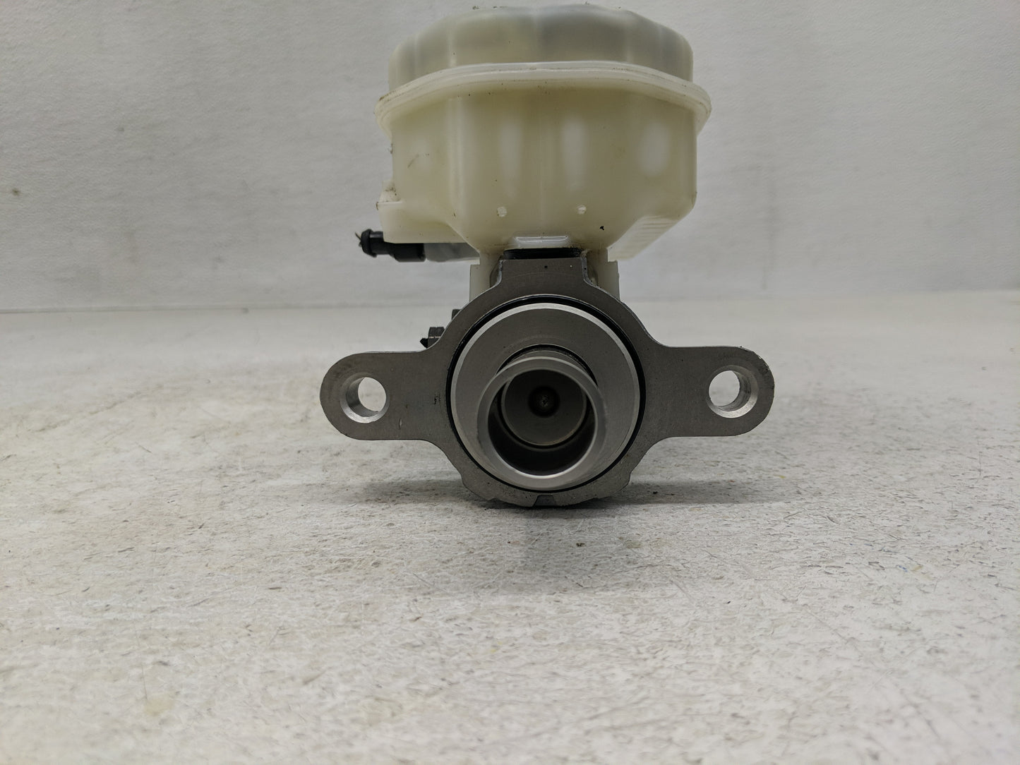 2014-2022 Ram Promaster 1500 Brake Master Cylinder - Oemusedautoparts1.com