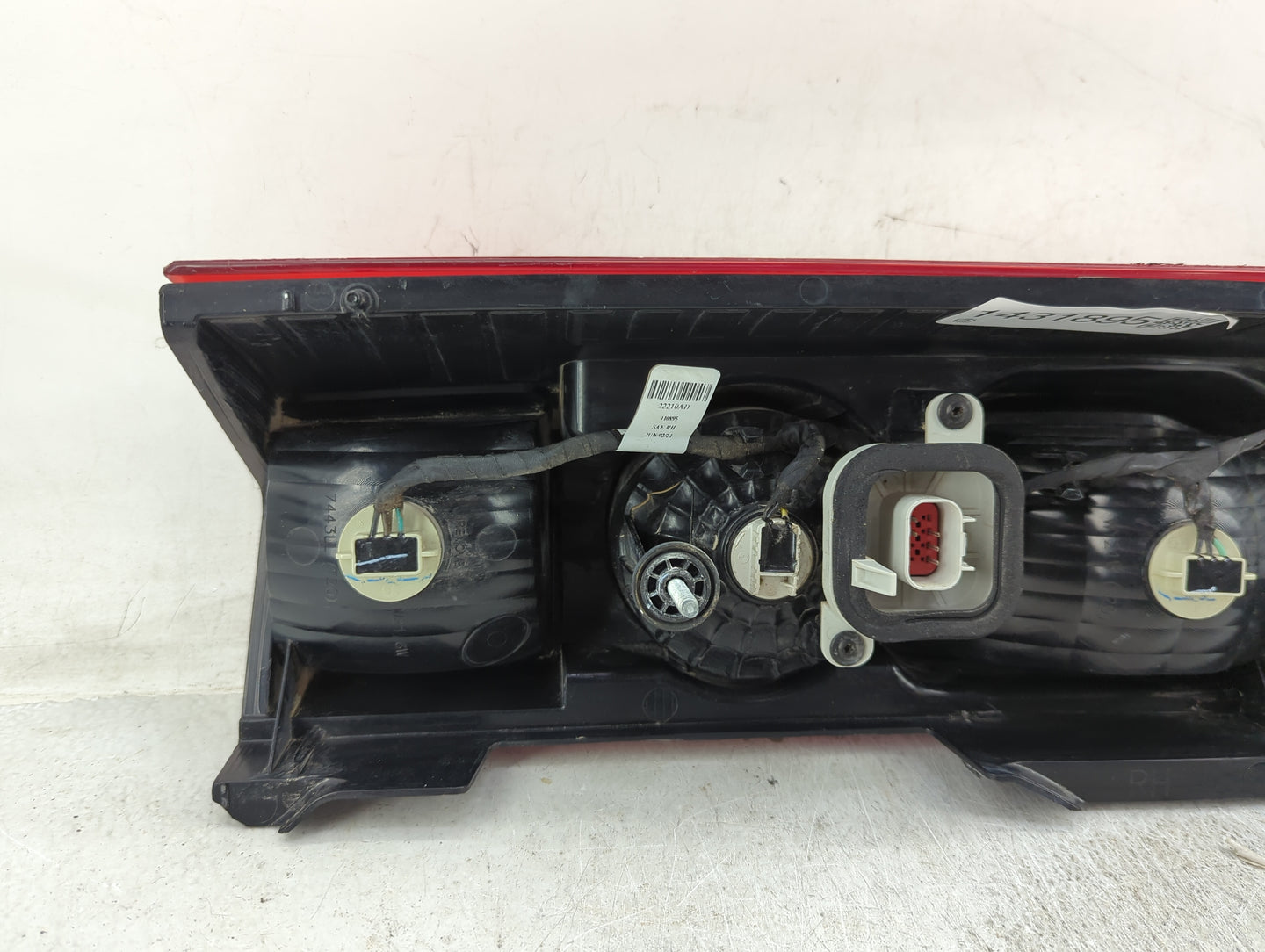2014-2022 Ram Promaster 1500 Tail Light Assembly Passenger Right OEM P/N:P04725946AD Fits OEM Used Auto Parts - Oemusedautop
