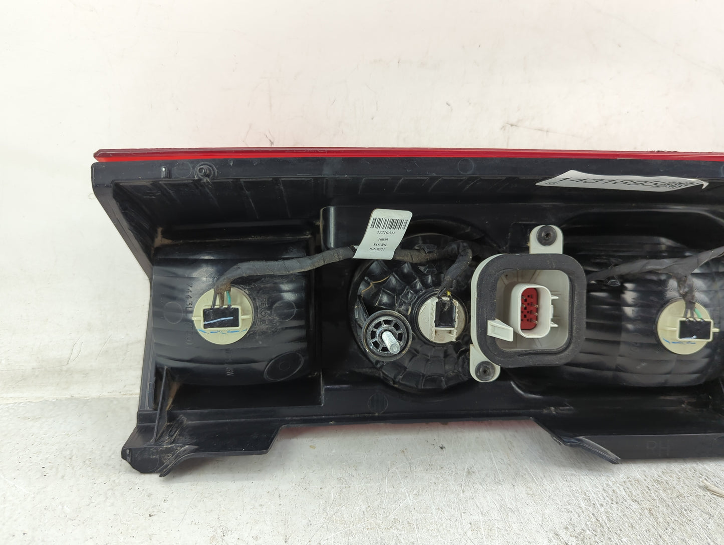 2014-2022 Ram Promaster 1500 Tail Light Assembly Passenger Right OEM P/N:P04725946AD Fits OEM Used Auto Parts - Oemusedautop