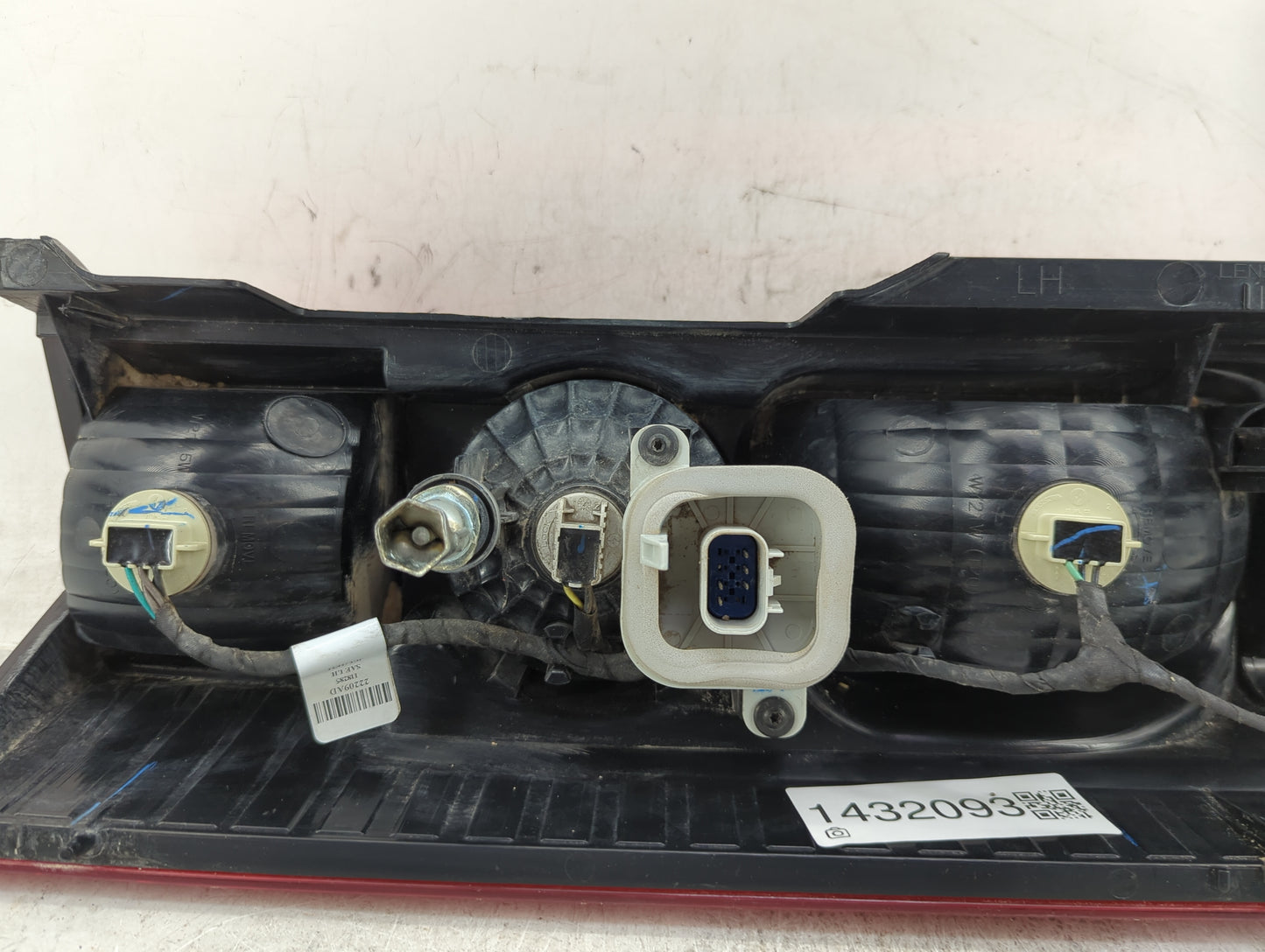 2014-2022 Ram Promaster 1500 Tail Light Assembly Driver Left OEM P/N:04725947AD Fits OEM Used Auto Parts - Oemusedautoparts1