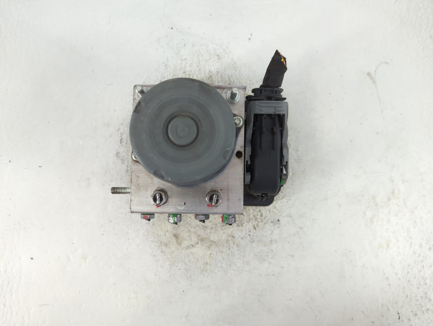 2021 Ram Promaster 2500 ABS Pump Control Module Replacement P/N:53495255 Fits OEM Used Auto Parts - Oemusedautoparts1.com