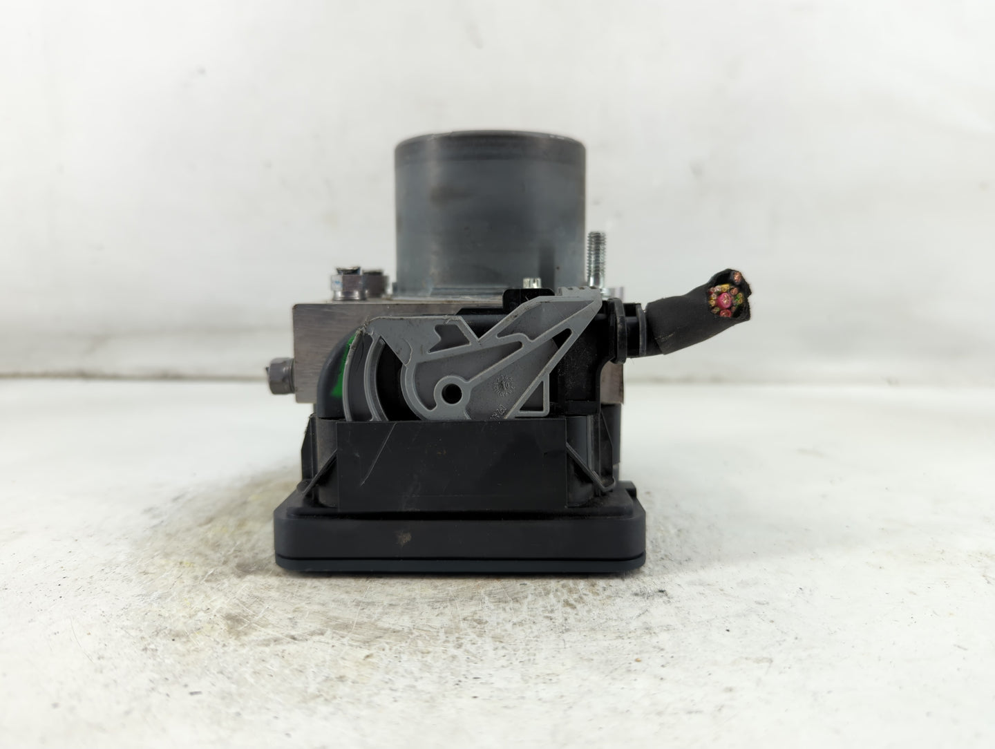 2021 Ram Promaster 2500 ABS Pump Control Module Replacement P/N:53495255 Fits OEM Used Auto Parts - Oemusedautoparts1.com