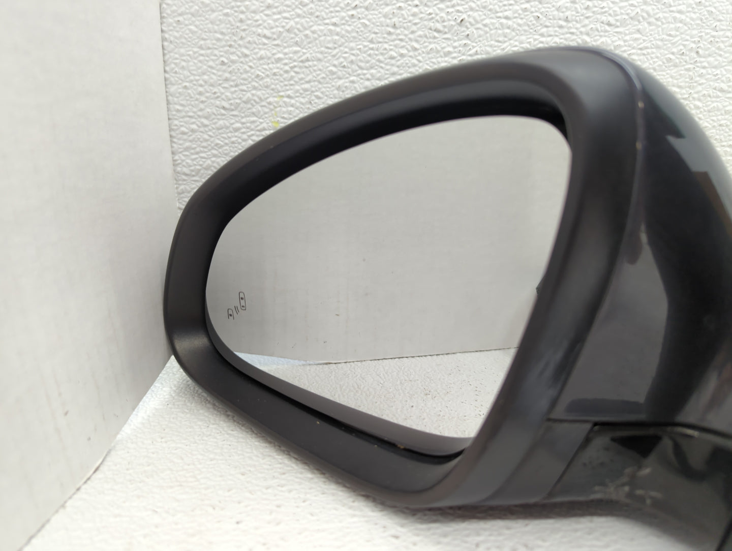 2021 Saturn Astra Driver Side View Mirror - Left Door Mirror OEM Used - Oemusedautoparts1.com